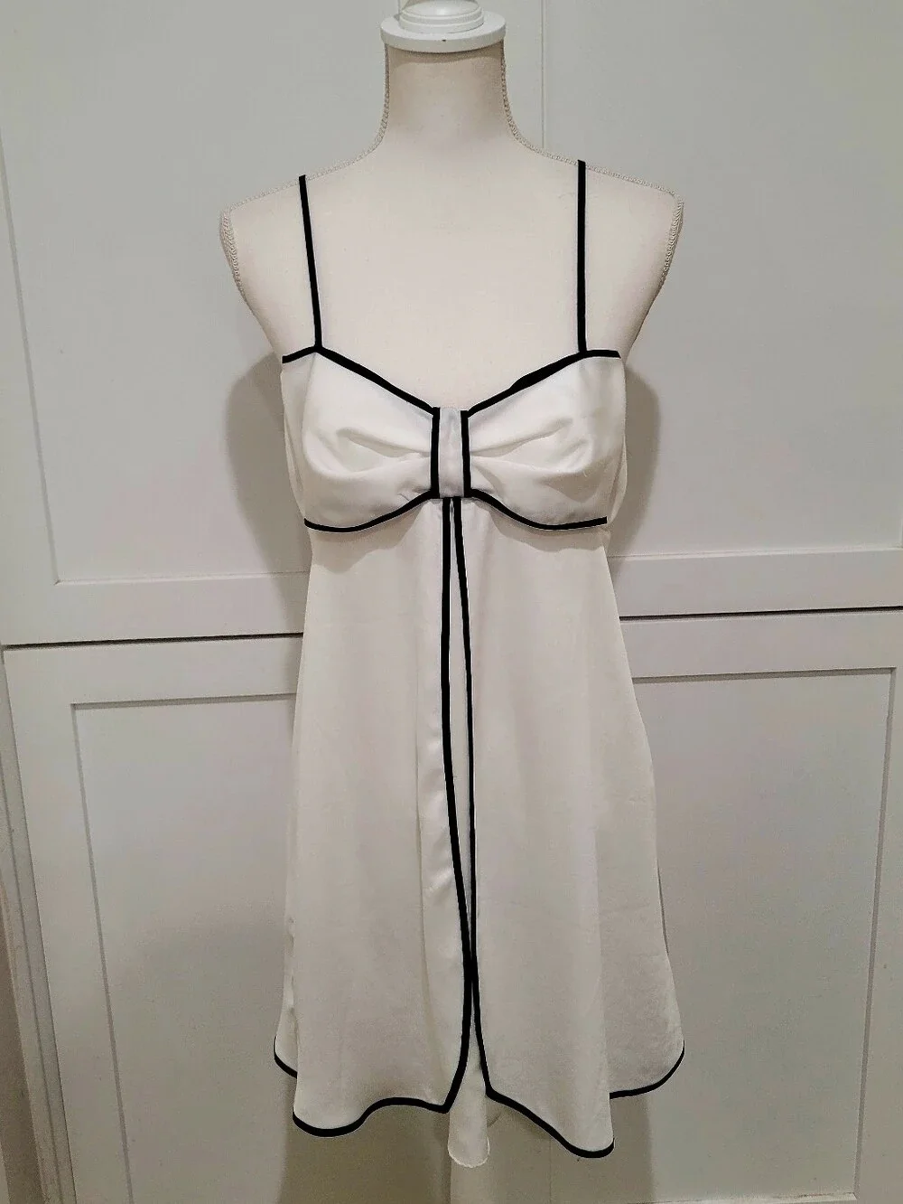 Kate Spade Charmeuse Babydoll Nightie White with Black Trim | Size Medium